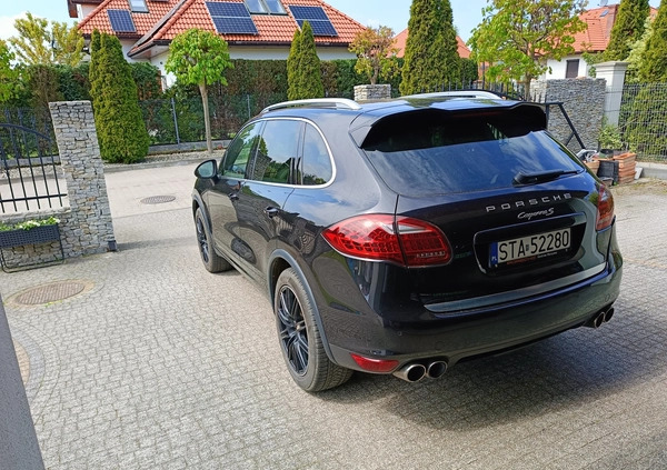 Porsche Cayenne cena 113160 przebieg: 136210, rok produkcji 2011 z Żerków małe 326